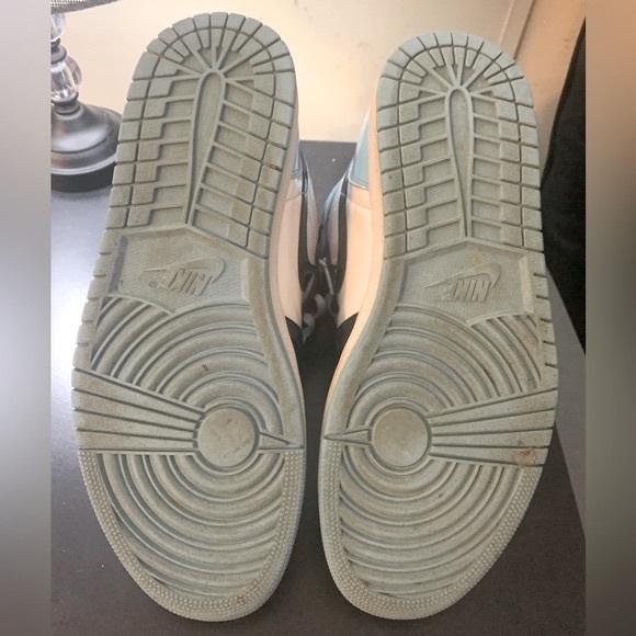 Air Jordan 1 Retro High OG “Blue Chill” - Picture 9 of 10